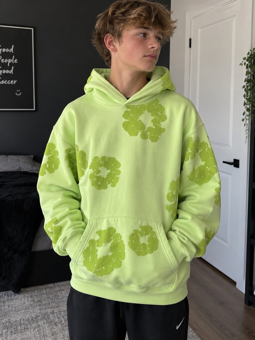 Authentic Denim Tears Mono Wreath Hoodie Neon